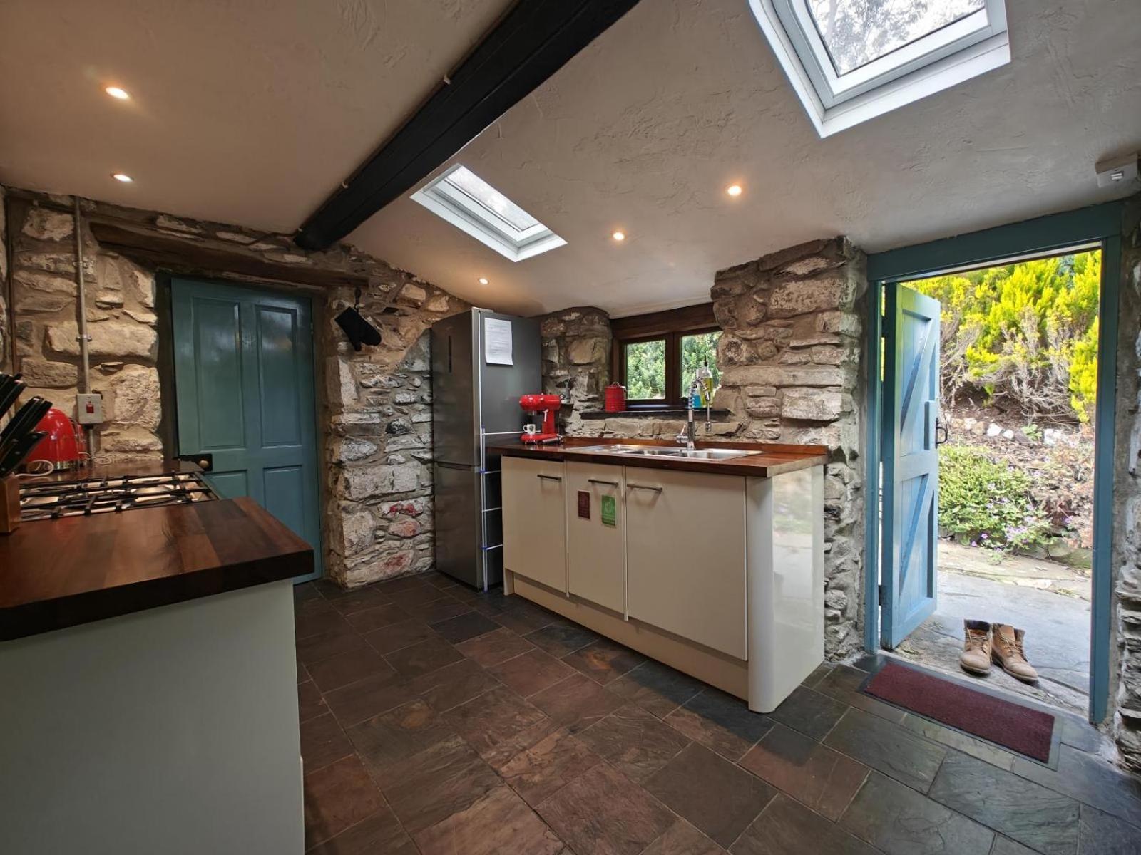 Вилла Y Cwtch - Panoramic Mountain Views Within Snowdonia'S National Park - 4X4 Recommended Долгеллау Экстерьер фото